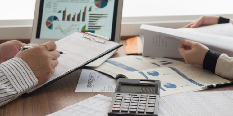 Mesmo com orçamento previsto de R$ 2,7 bilhões, município corre risco fiscal em 2026