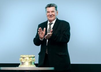 Derseu de Paula relembra trajetória e defende modernização da gestão pública em Foz