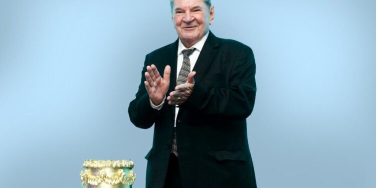 Derseu de Paula relembra trajetória e defende modernização da gestão pública em Foz