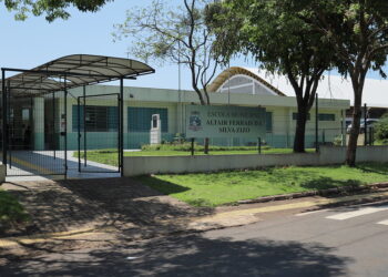 Atenção: Sistema de transferências nas escolas municipais de Foz do Iguaçu passa a ser online