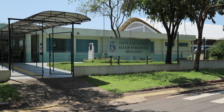 Atenção: Sistema de transferências nas escolas municipais de Foz do Iguaçu passa a ser online