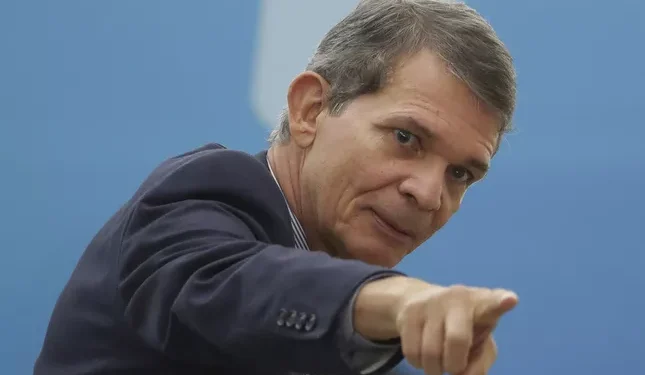 Silva e Luna recua e anula exoneração de 11 ocupantes de cargos em comissão