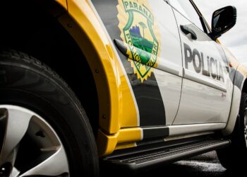 Polícia encontra veículo com diversos disparos após tiroteio no Jardim São Paulo