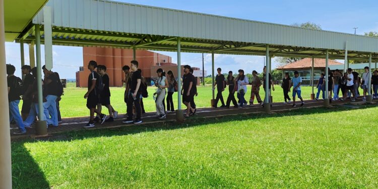 15% dos inscritos para o vestibular Unioeste Foz faltaram às provas