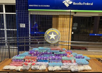 Receita Federal retém mais de 93 kg de drogas em abordagem na BR-277
