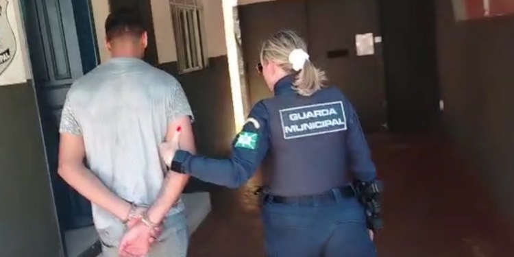 Guarda Municipal atende ocorrência de cárcere privado no centro de Foz do Iguaçu