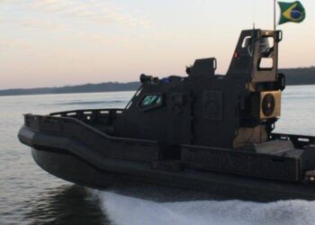 Marinha intensifica fiscalização e alerta para a importância da regularização de embarcações e condutores