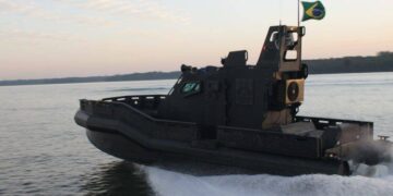 Marinha reforça fiscalização e alerta para a importância da regularização de embarcações e condutores