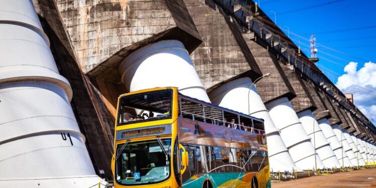 Levantamento aponta quem visita o Turismo Itaipu e como o público avalia a experiência