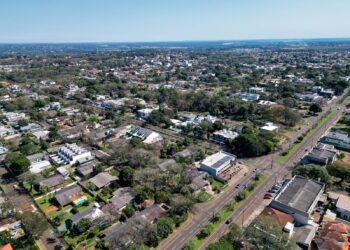 Itaipu abre visitação para 71 casas da Vila A antes de leilão histórico