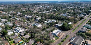 Itaipu abre visitação para 71 casas da Vila A antes de leilão histórico