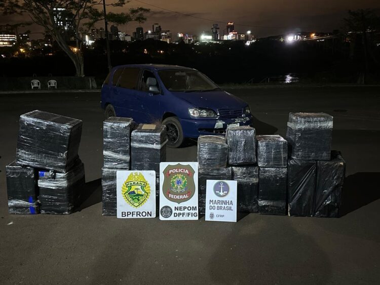 Operação no Rio Paraná faz quatro grandes apreensões em poucas horas