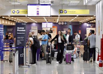 Aeroporto de Foz projeta aumento de quase 20% no movimento no fim de ano