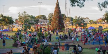 Natal da Itaipu mantém clima de festa no Gramadão com shows até janeiro