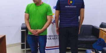 Condenado por tentativa de golpe volta ao Brasil por Foz do Iguaçu