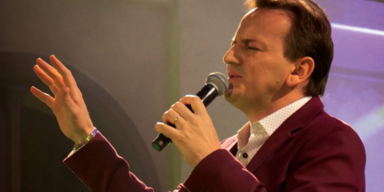 Padre Ezequiel Dal Pozzo será a grande atração na abertura oficial do Natal de Foz do Iguaçu