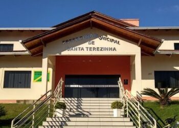 Ex-prefeita de STI vai recorrer da revogação de liminar para licença da prefeitura