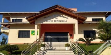 Ex-prefeita de STI vai recorrer da revogação de liminar para licença da prefeitura