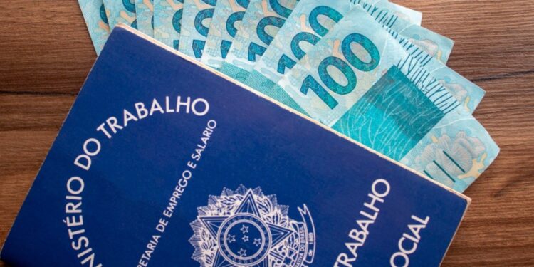 Salário mínimo em 2026 será de R$ 1.621