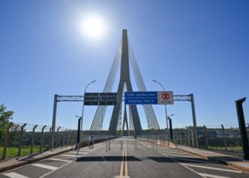 Governo paraguaio suspende operações aduaneiras na Ponte da Integração e limita fluxo na Ponte da Amizade