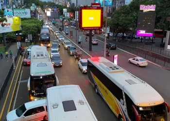 Ônibus de turismo serão proibidos na Ponte da Amizade a partir de 19 de janeiro