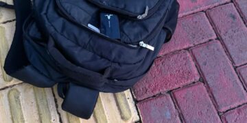 Homem é preso após furtar fios da decoração natalina na Praça do Mitre