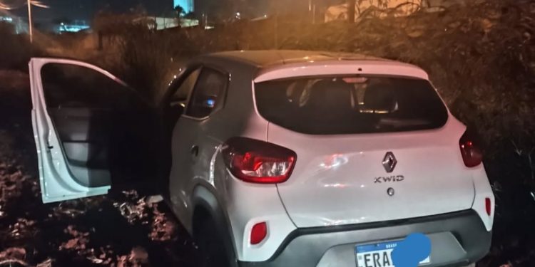 Veículo roubado durante assalto à residência é recuperado pela Guarda Municipal