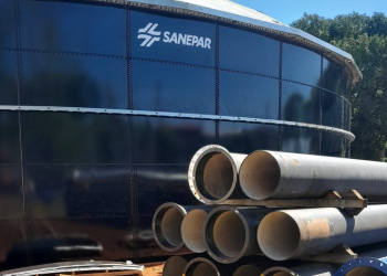Sanepar realiza penúltima etapa da interligação do novo reservatório de água da Vila A