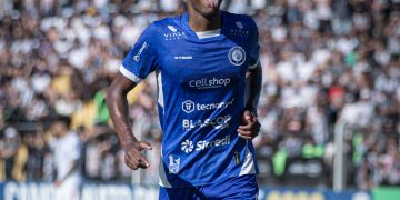 Atacante do Foz do Iguaçu, Vinicius Peixoto entra na mira do Cuiabá e de outro clube