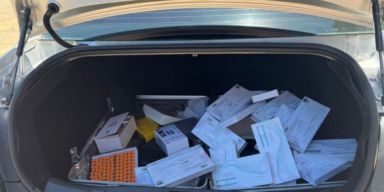 Fiscalização apreende mais de 700 ampolas de medicamentos para emagrecer proibidos pela Anvisa