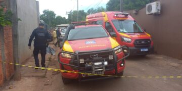 Homem é executado a tiros na Vila Brás; carro usado no crime é encontrado queimado