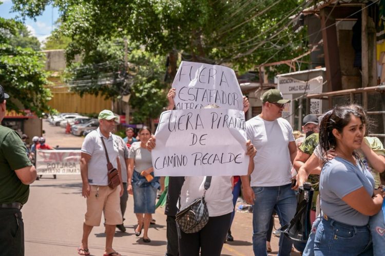 Comércio é interditado no centro de Ciudad del Este após decisão judicial