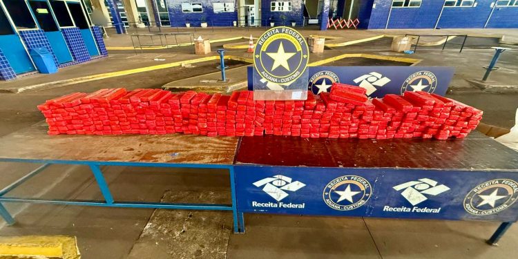 Receita Federal apreende 180 quilos de droga na Ponte da Amizade