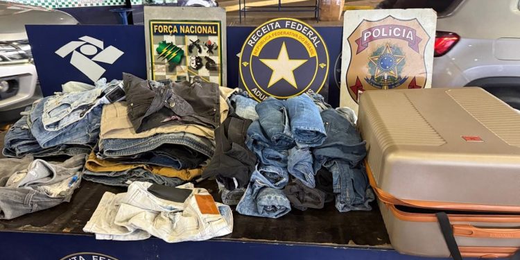 Receita Federal intercepta cocaína escondida em bagagem na Ponte da Amizade