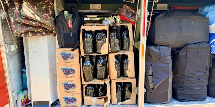 Ônibus com destino a Goiânia é flagrado com R$ 500 mil em mercadorias ilegais