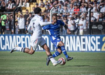 Foz FC empata fora, assegura vice-liderança do Grupo A e decide quartas no ABC