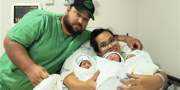 Parto normal de trigêmeos surpreende equipe da maternidade Itamed