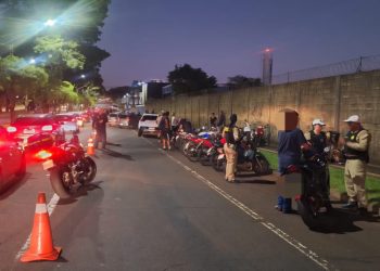 Forças de segurança realizam operação conjunta para coibir irregularidades no trânsito