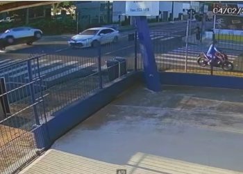 De novo: Câmera de segurança flagra mais um acidente em cruzamento da Castelo Branco com a Xavier da Silva