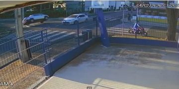 De novo: Câmera de segurança flagra mais um acidente em cruzamento da Castelo Branco com a Xavier da Silva