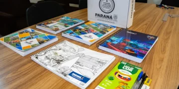 45 mil kits escolares começam a ser entregues nas escolas