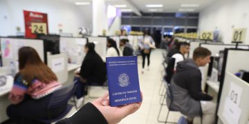 Mutirão de Empregos acontece dia 11 de fevereiro no bairro Três Lagoas, em Foz do Iguaçu