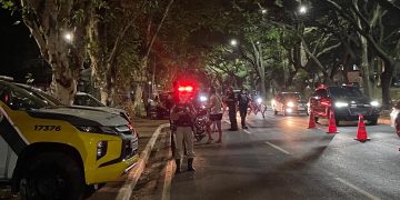 Operação Lei Seca integrada remove 22 veículos irregulares em Foz do Iguaçu