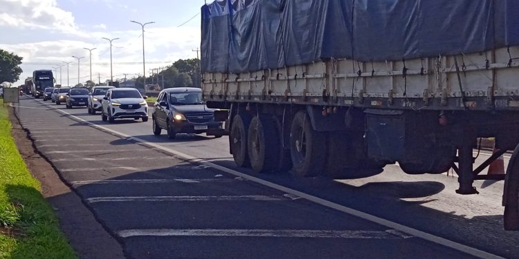 Carnaval movimenta fronteira e eleva fluxo nas rodovias do Oeste
