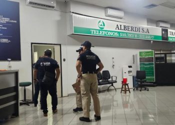 Grupo armado rende tesoureiro e assalta casa de câmbio no centro de Ciudad del Este