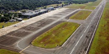 Rajadas de 96 km/h atingem área do Aeroporto de Foz do Iguaçu durante tempestade
