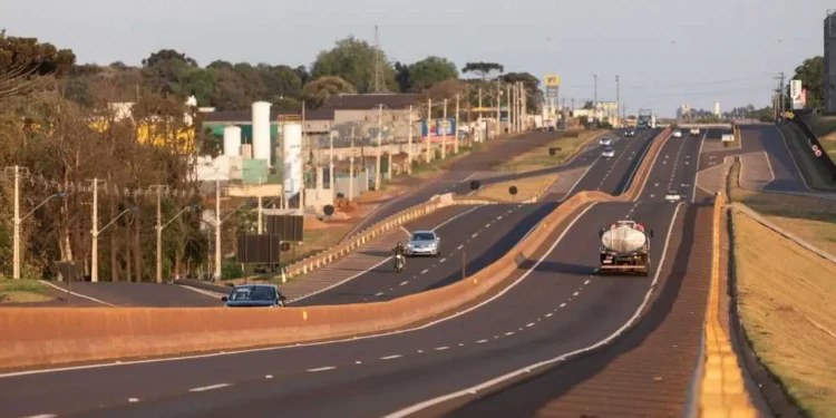 Projeto reduz faixa não edificável em rodovias urbanas de Foz para 5 metros