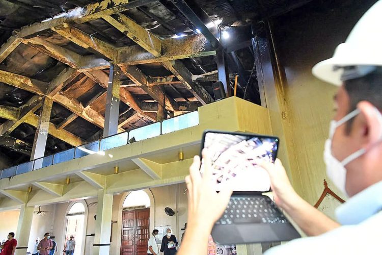 Catedral de San Blas é interditada após laudo apontar comprometimento estrutural