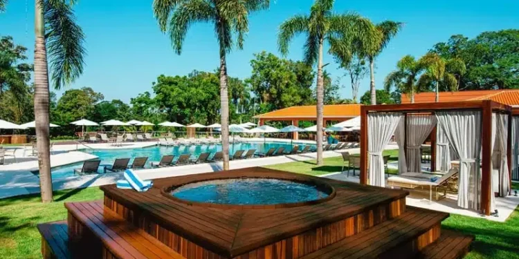 Resorts puxam ocupação hoteleira no Carnaval em Foz do Iguaçu