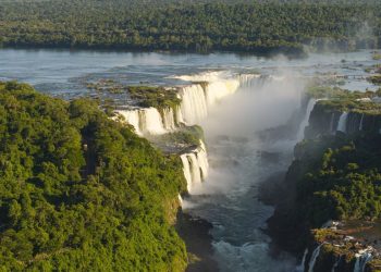 Parque Nacional do Iguaçu terá horário ampliado e atrações especiais no carnaval